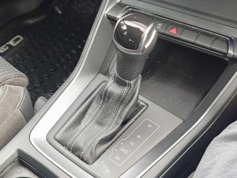 Audi Q3 S line 40 TFSI quattro 190 PS S tronic