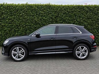 Audi Q3 S line 40 TFSI quattro 190 PS S tronic
