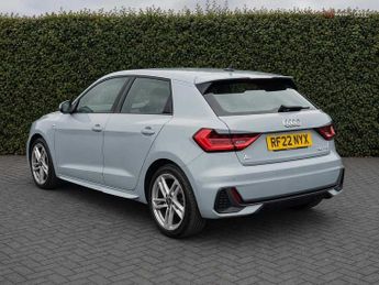 Audi A1 Sportback S line 30 TFSI  110 PS S tronic