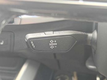 Audi Q2 S line 35 TFSI  150 PS S tronic