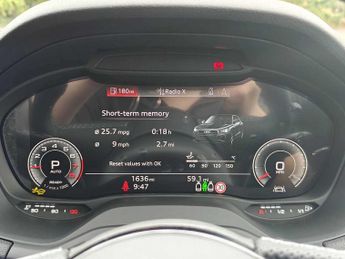Audi Q2 S line 35 TFSI  150 PS S tronic