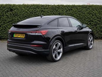 Audi Q4 E-tron Sportback Black Edition 45  210,00 kW