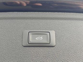 Audi Q5 Sport 50 TFSI e quattro 299 PS S tronic