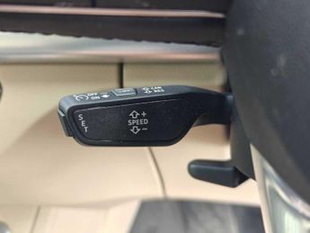 Audi Q5 Sport 50 TFSI e quattro 299 PS S tronic