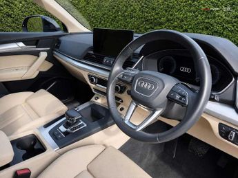 Audi Q5 Sport 50 TFSI e quattro 299 PS S tronic