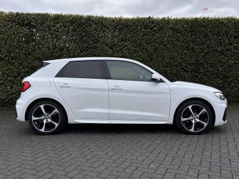 Audi A1 Sportback S line 35 TFSI  150 PS S tronic