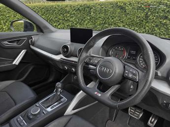 Audi Q2 S line 35 TFSI  150 PS S tronic