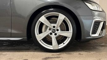 Audi A4 S line 40 TFSI  204 PS S tronic