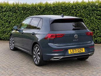 Volkswagen Golf 1.0 eTSI Active 5dr DSG