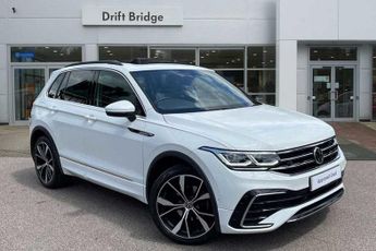 Volkswagen Tiguan 2.0 TDI (150PS) R-Line SCR 4Motion DSG with Sunroof