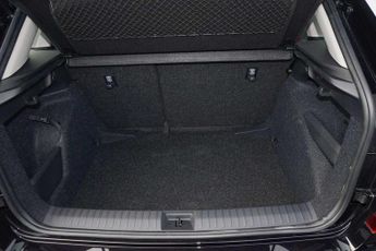 SKODA Kamiq Hatchback 1.0 TSI SE 5dr DSG