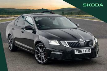 Skoda Octavia vRS Hatch (2017) 2.0 TSI vRS (230PS)