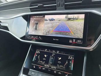 Audi A6 Avant Black Edition 40 TDI quattro 204 PS S tronic