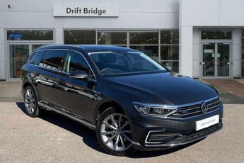 Volkswagen Passat 1.4 TSI (218ps) GTE Advance DSG