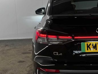 Audi Q4 Sportback S line 45 e- 