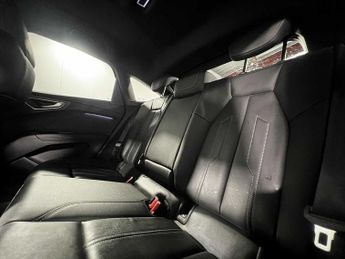 Audi Q4 Sportback S line 45 e- 