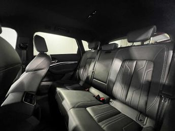 Audi Q8 S line 55 e-tron quattro 300,00 kW