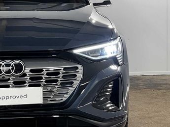 Audi Q8 S line 55 e-tron quattro 300,00 kW