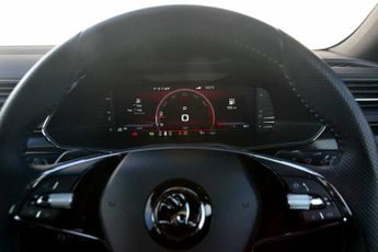 SKODA Superb 1.5 TSI 150ps SportLine Plus ACT DSG Hatch