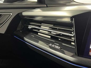 Audi Q4 Sportback Black Editio 