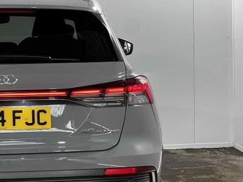 Audi Q4  S line 45 e-tron  210 