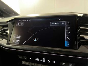 Audi Q4  S line 45 e-tron  210 