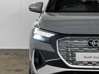 Audi Q4  S line 45 e-tron  210 