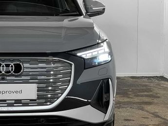 Audi Q4  S line 45 e-tron  210 