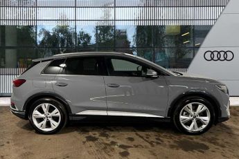 Audi Q4  S line 45 e-tron  210 