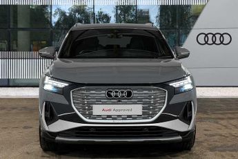 Audi Q4  S line 45 e-tron  210 
