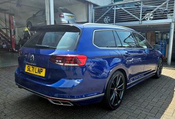 Volkswagen Passat MK8 Facelift Est 1.5TSI 150 R-Line EVO DSG