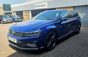 Volkswagen Passat MK8 Facelift Est 1.5TSI 150 R-Line EVO DSG