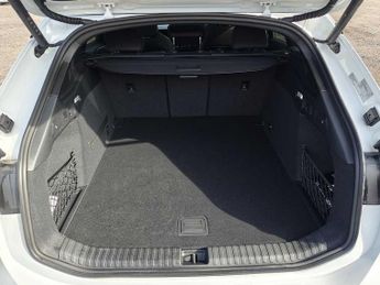 Audi A6 Avant Launch Edition e-tron performance  270,00 kW