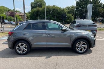 Volkswagen T-ROC 1.5 TSI (150ps) R-Line DSG