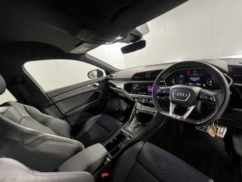 Audi Q3 Sportback Black Edition 35 TFSI  150 PS S tronic