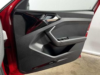 Audi A1 Sportback S line 30 TFSI  116 PS S tronic