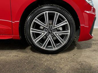 Audi A1 Sportback S line 30 TFSI  116 PS S tronic