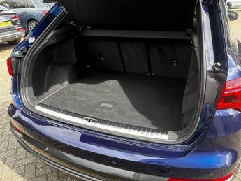 Audi Q3 Black Edition 35 TFSI  150 PS S tronic