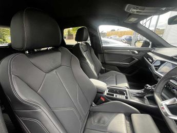 Audi Q3 Black Edition 35 TFSI  150 PS S tronic