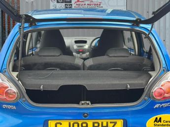 Toyota AYGO 1.0 VVT-i Blue Hatchback 5dr Petrol MultiMode Euro 4 (67 bhp)