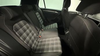 Volkswagen Golf 2.0 TDI GTD Hatchback 5dr Diesel DSG Euro 6 (s/s) (184 ps)