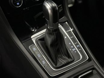 Volkswagen Golf 2.0 TDI GTD Hatchback 5dr Diesel DSG Euro 6 (s/s) (184 ps)