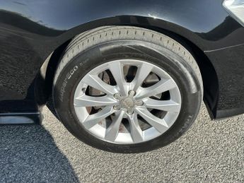 Audi A6 Saloon 2.0 TDI ultra SE Executive Saloon 4dr Diesel S Tronic Euro 6 (s/