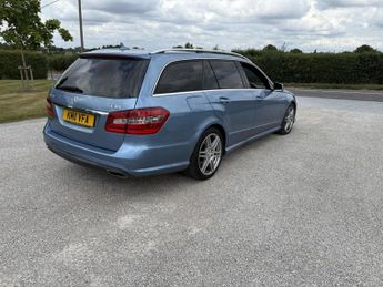 Mercedes-Benz E Class 3.0 E350 CDI V6 BlueEfficiency Sport Estate 5dr Diesel G-Tronic 