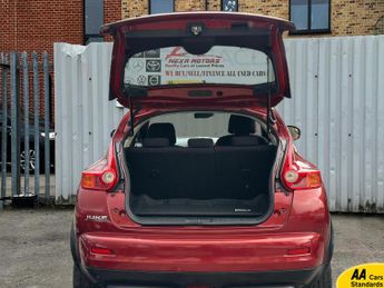 Nissan Juke 1.6 Acenta Premium SUV 5dr Petrol CVT Euro 5 (117 ps)