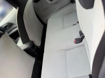 Toyota Yaris 1.5 VVT-h Icon Hatchback 5dr Petrol Hybrid E-CVT Euro 6 (101 ps)