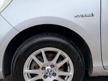 Toyota Yaris  1.5 i-VTEC ES Plus Hatchback 5dr Petrol CVT Euro 5 (99 ps)