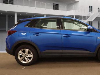 Vauxhall Grandland 1.2 Turbo GPF SE SUV 5dr Petrol Manual Euro 6 (s/s) (130 ps)