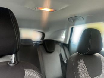 Vauxhall Grandland X 1.2 Turbo GPF SE SUV 5dr Petrol Manual Euro 6 (s/s) (130 ps)