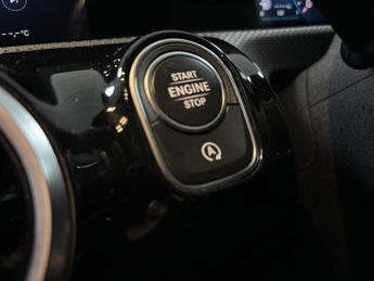 Mercedes-Benz A Class 1.3 A200 AMG Line (Executive) Hatchback 5dr Petrol 7G-DCT Euro 6